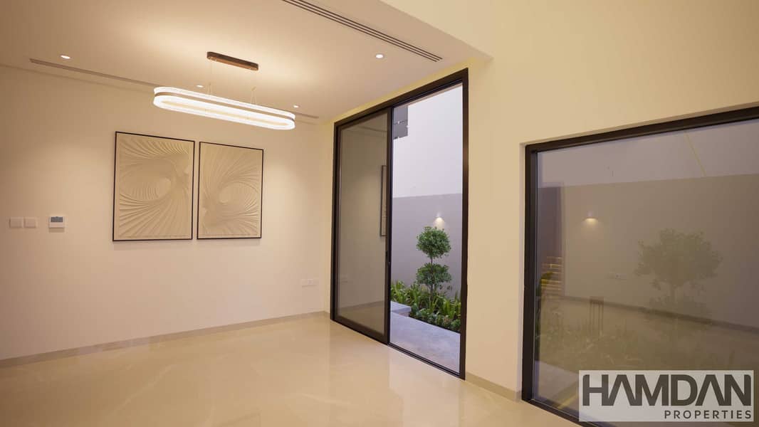 6 Living Area 2. png