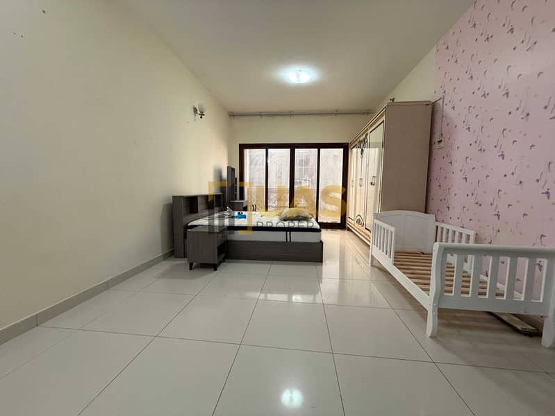 2 1ec2936f-a3e1-4b39-9b16-1b1a7ea22515. jpg