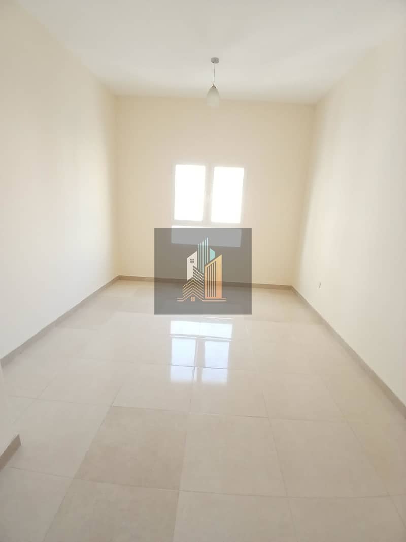 4 77001. jpg