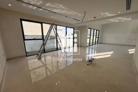 5 Schlafzimmer Villa zum Verkauf in Khalifa City, Abu Dhabi - 13. jpg 5 Schlafzimmer Villa zum Verkauf in Khalifa City, Abu Dhabi - 13. jpg