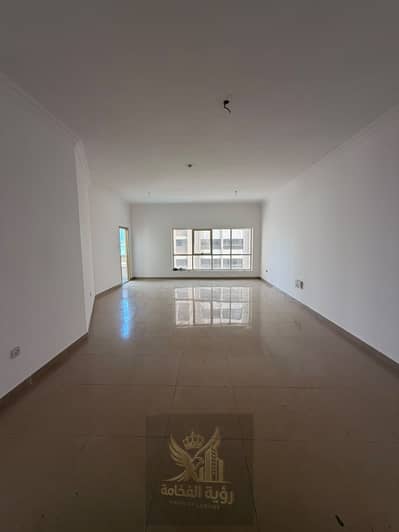 3 Slaapkamers Appartement te Huur in Al Majaz, Sharjah - WhatsApp Image 2026-09-20 at 06.42. 18 (4). jpeg 3 Slaapkamers Appartement te Huur in Al Majaz, Sharjah - WhatsApp Image 2026-09-20 at 06.42. 18 (4). jpeg