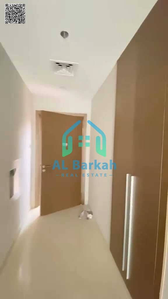 4 9daef4cb-b1f4-4501-8b30-599e12464a29. jpg