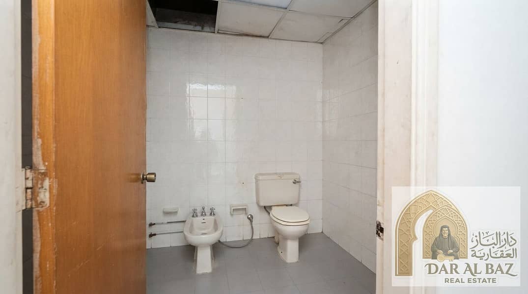 12 Enhance_real_estate_photo_lighting_20260920072702. jpeg