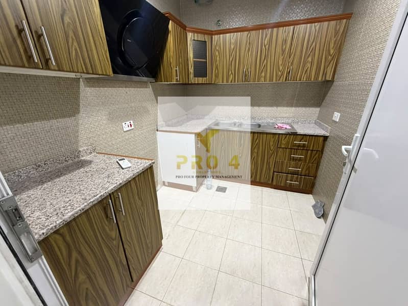 19 1000642206. jpg