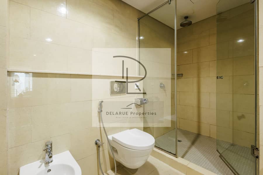 12 UNIT 3915 LAGUNA TOWER-14. jpg