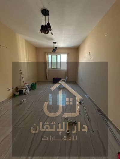 2 Bedroom Flat for Rent in Al Qasimia, Sharjah - photo_5978550109479832966_y. jpg 2 Bedroom Flat for Rent in Al Qasimia, Sharjah - photo_5978550109479832966_y. jpg