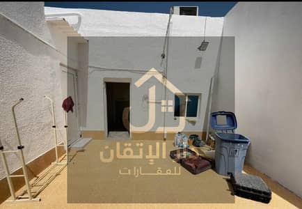 6 habitaciones Villa para en Alquiler en Al Qadisiya, Sharjah - 376a0044-7c89-419e-a188-2a725f736be8. jpeg