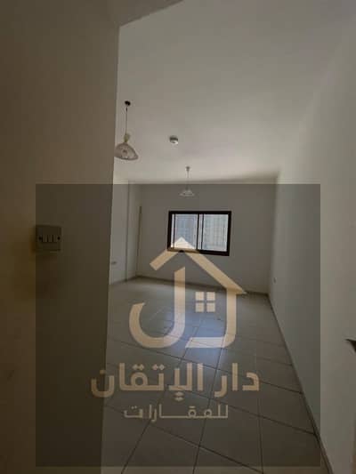 3 Schlafzimmer Penthouse zum Miete in Al Qulayaah, Sharjah - IMG_1465. jpeg 3 Schlafzimmer Penthouse zum Miete in Al Qulayaah, Sharjah - IMG_1465. jpeg