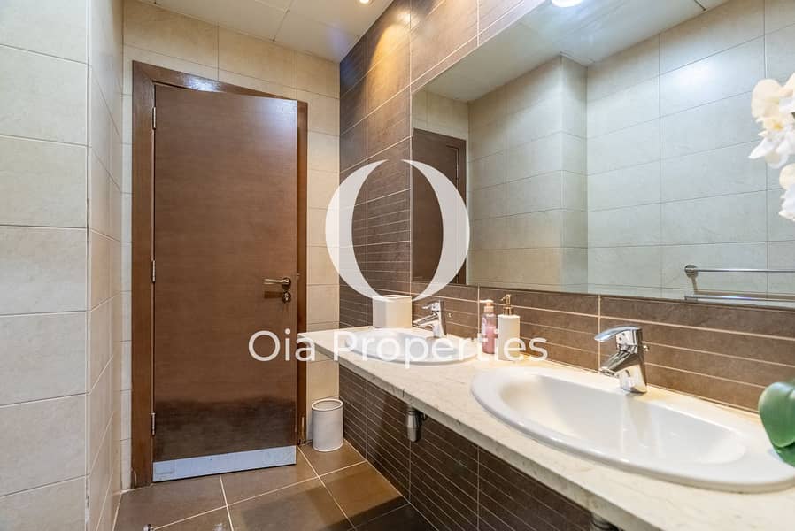 36 villa-5BHK-18A-Khalifa-City-Abu-Dhabi-26. jpg
