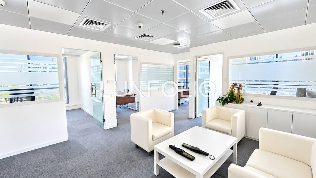 Turnkey Office | Furnished | 2 Parking Turnkey Office | Furnished | 2 Parking