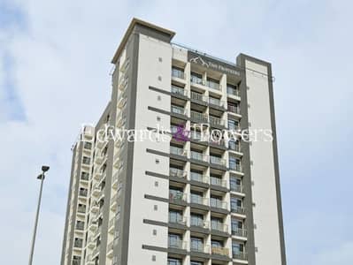 Studio zum Miete in Dubai Land Residence Complex (DLRC), Dubai - Wohnung in Dubai Land Residence Complex (DLRC)，Time 1 Building, 42000 AED - 16577486