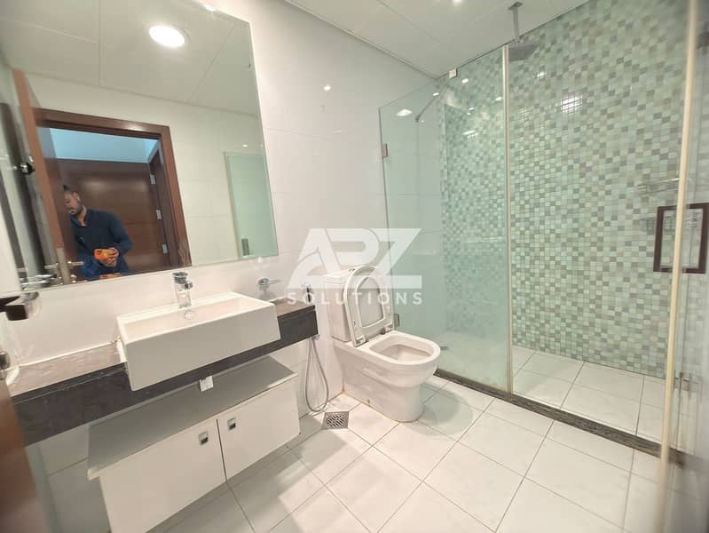 13 590de3d8-dff5-49e2-8df1-5a1463aa844e. jpg