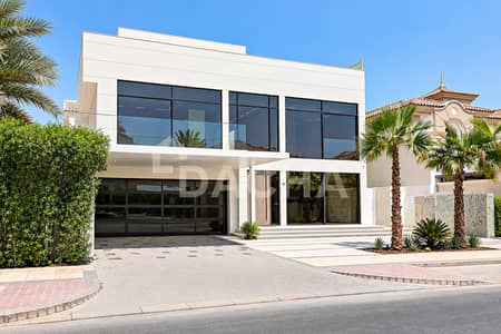6 Bedroom Villa for Rent in Palm Jumeirah, Dubai - Luxury G+2 | Atlantis Views | Custom Built Villa