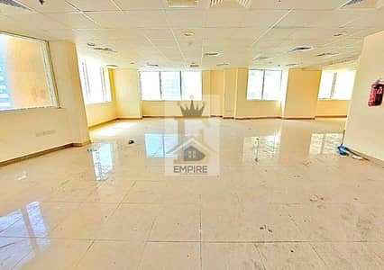 مکتب  للايجار في التعاون، الشارقة - b1d55f2e-d8b5-4e0f-b574-04ef4b5e3c53. jpeg