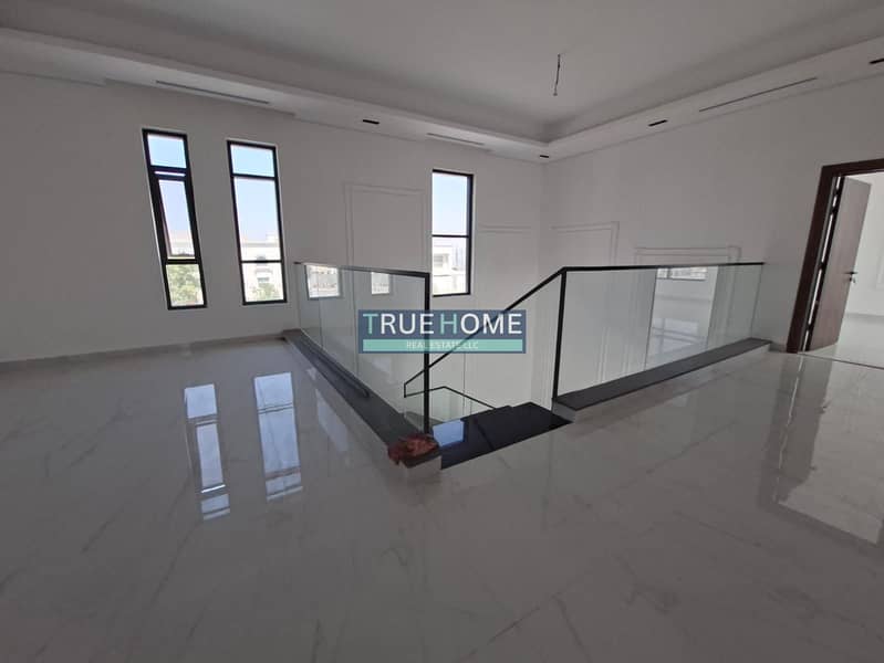 16 e723024c-8b72-4285-a7ef-4b6e54d9de5e. jpg