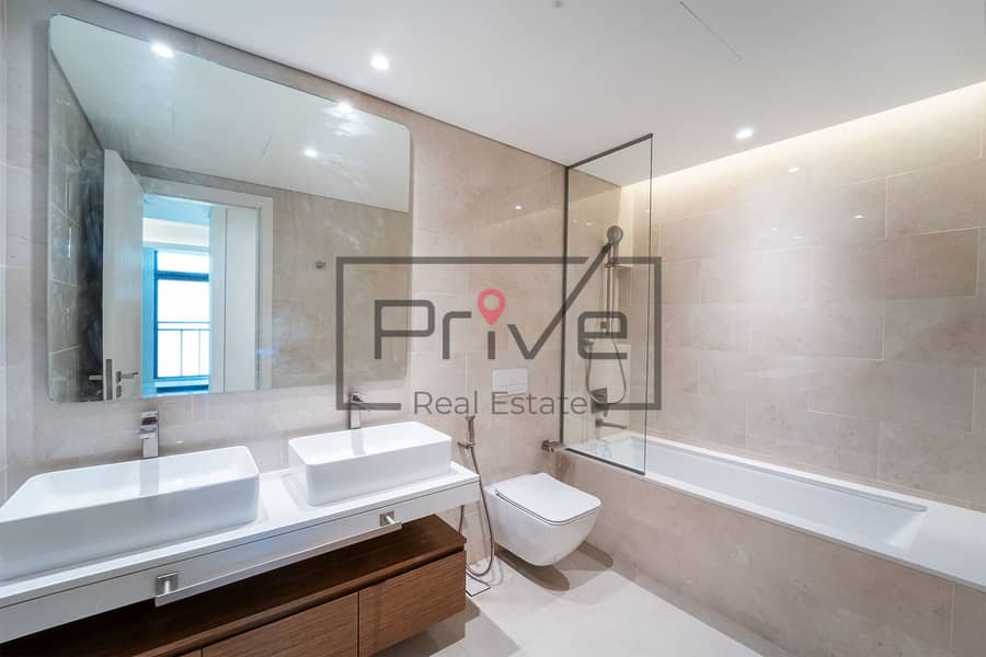 12 master bathroom. jpg
