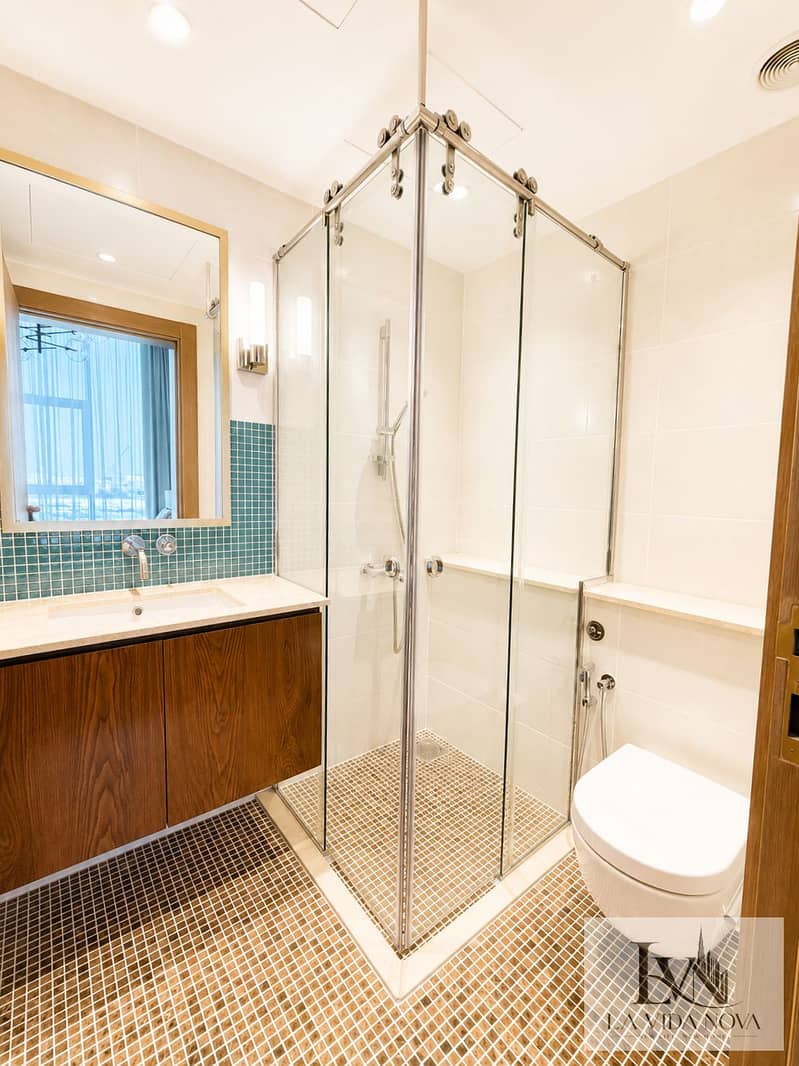 12 Adriatic bathroom1. png