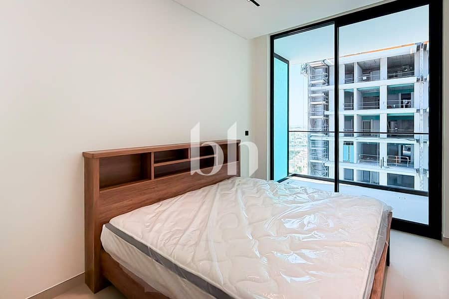 8 images image img