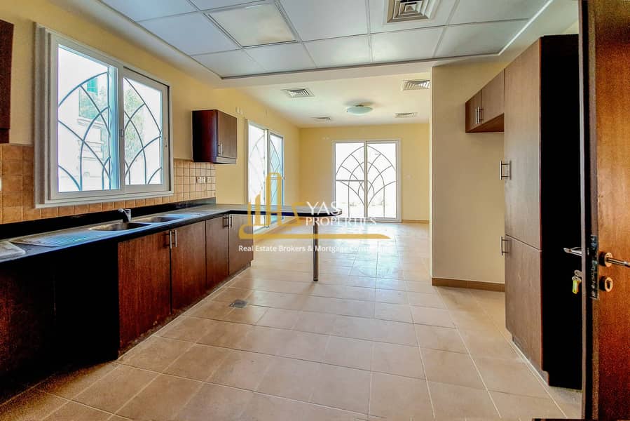 5 5 BR Traditional Villa New-33. jpg