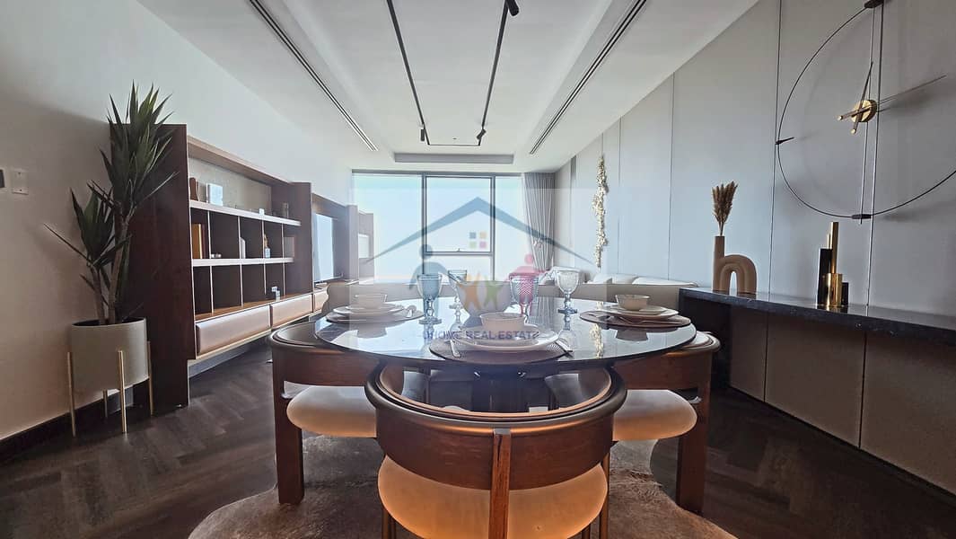 4 sun-04-dining-sea-view. jpg