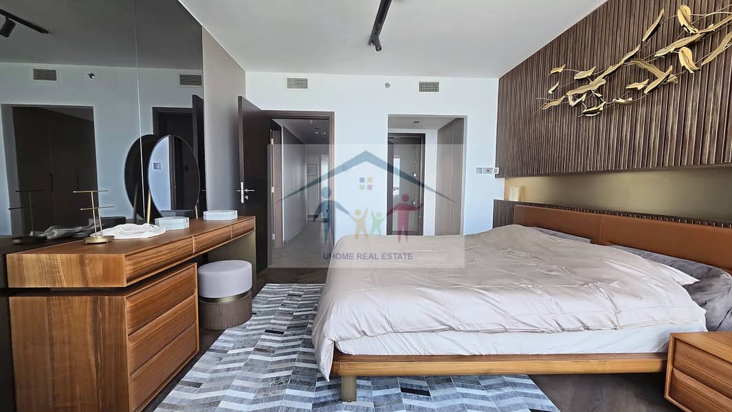 7 sun-06-master-bedroom-dressing. jpg