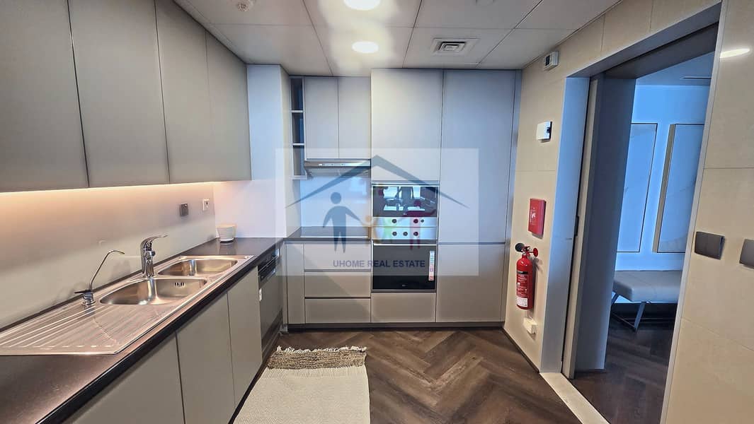 16 sun-15-kitchen. jpg