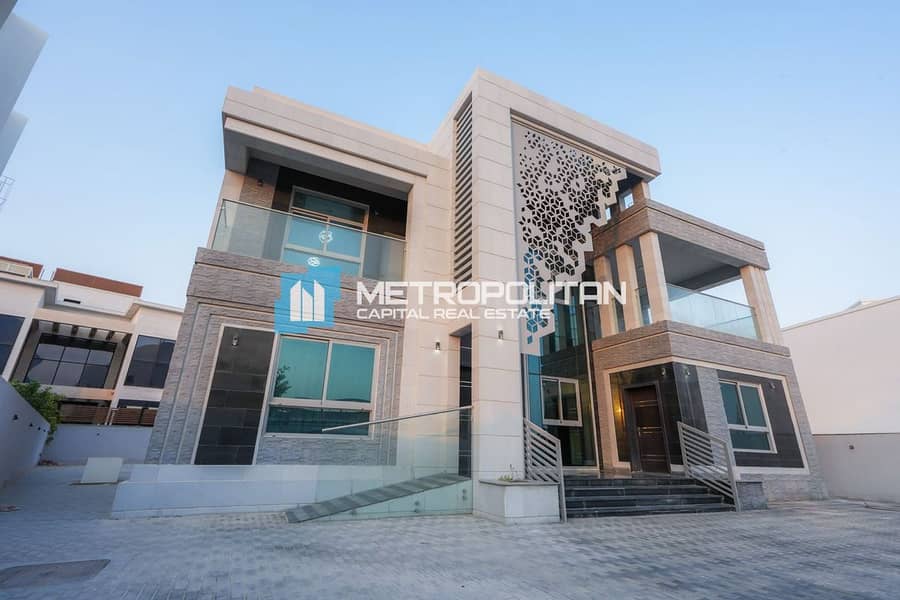 Close to Disneyland|Spacious Plot|Outside Kitchen Close to Disneyland|Spacious Plot|Outside Kitchen
