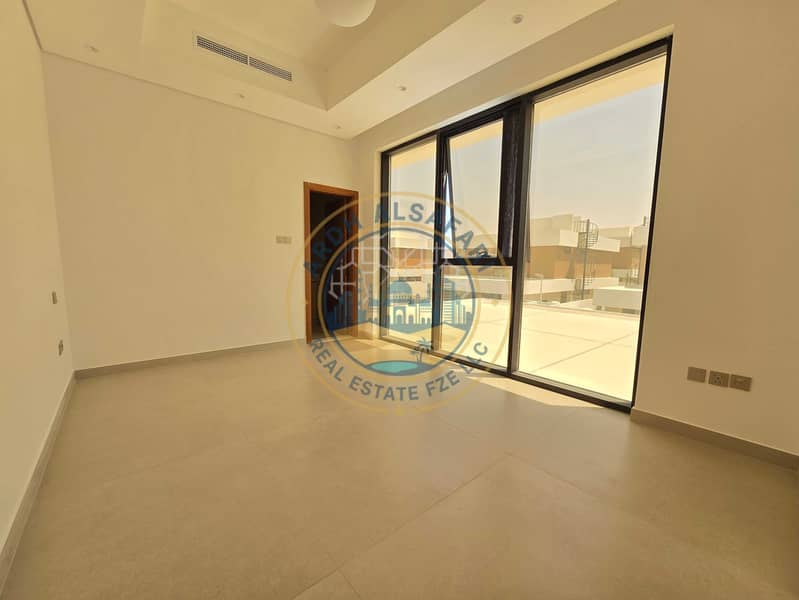 21 20260916_131059. jpg