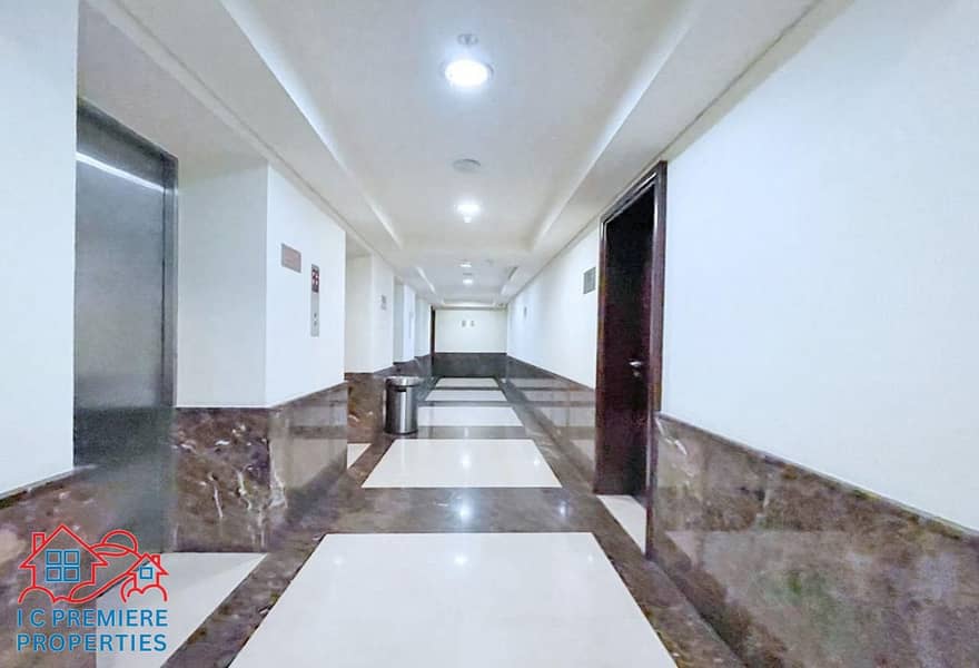 9 floor corridor. jpg