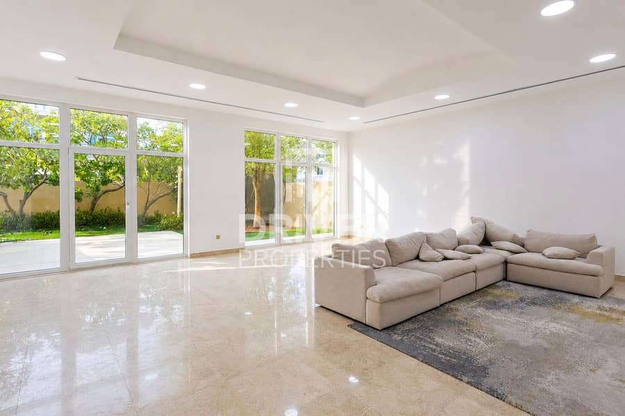 Community View | Private Living | Vacant Unit Community View | Private Living | Vacant Unit