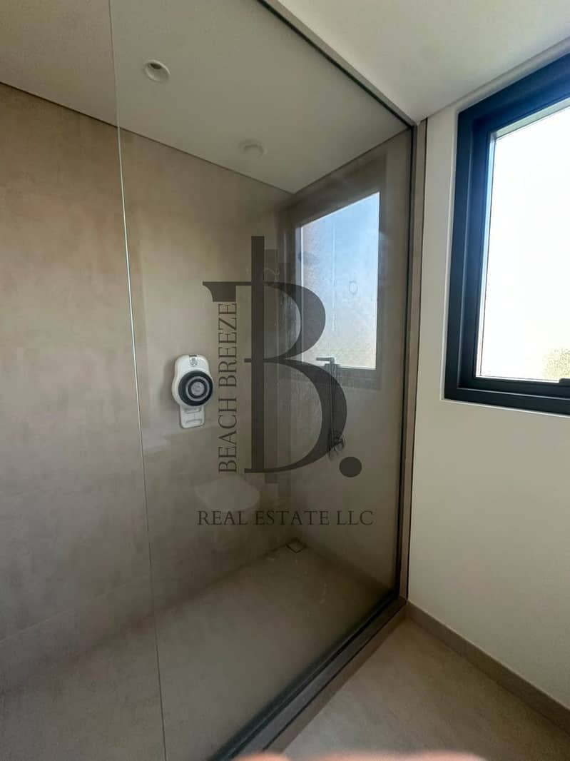 18 WhatsApp Image 2026-08-20 at 3.04. 15 PM (5). jpeg