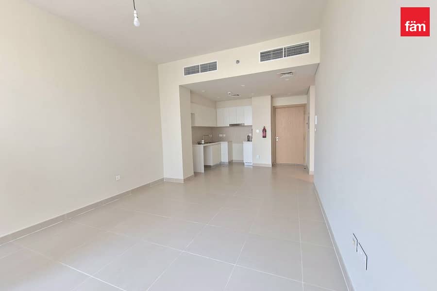 Luxury Living | Well Maintained | Ready Luxury Living | Well Maintained | Ready
