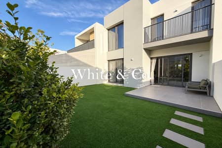 Townhouse de 3 chambres à à louer à Tilal Al Ghaf, Dubai - Maison de ville à Tilal Al Ghaf,Elan, 3 chambres, 200000 AED - 16585656 Townhouse de 3 chambres à à louer à Tilal Al Ghaf, Dubai - Maison de ville à Tilal Al Ghaf,Elan, 3 chambres, 200000 AED - 16585656