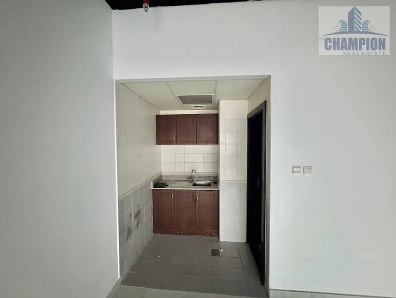 7 fcc2cb56-c1d4-4cff-aa2a-009b6f2eecea. jpg