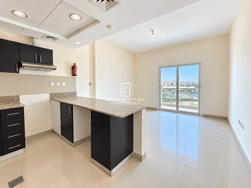 MODERN STUDIO | SPACIOUS & WELL MAINTAINED MODERN STUDIO | SPACIOUS & WELL MAINTAINED