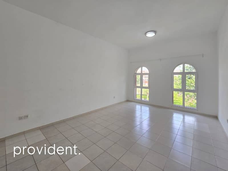 Spacious | Vacant | Next to Metro Spacious | Vacant | Next to Metro