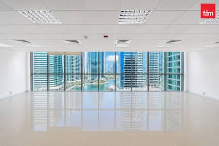 Office for Rent in Jumeirah Lake Towers (JLT), Dubai - Lake View | Spacious | Community Expert Office for Rent in Jumeirah Lake Towers (JLT), Dubai - Lake View | Spacious | Community Expert