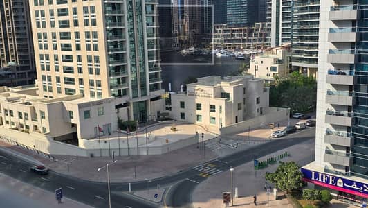 2 Schlafzimmer Wohnung zum Miete in Dubai Marina, Dubai - 44266ec5-a8e0-4fec-9d5f-1690daac6997. jpg 2 Schlafzimmer Wohnung zum Miete in Dubai Marina, Dubai - 44266ec5-a8e0-4fec-9d5f-1690daac6997. jpg