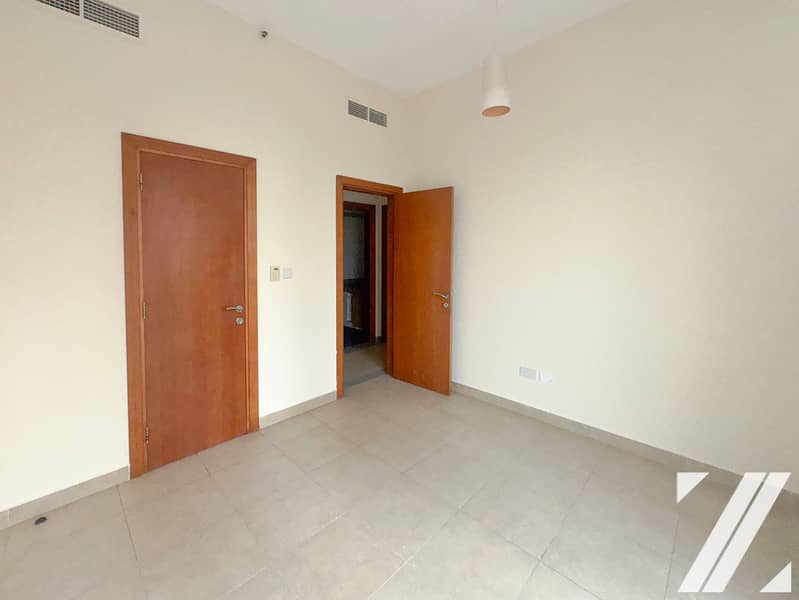 6 16a14e0a-af30-4fe5-a9e6-a329db52ba53. jpg