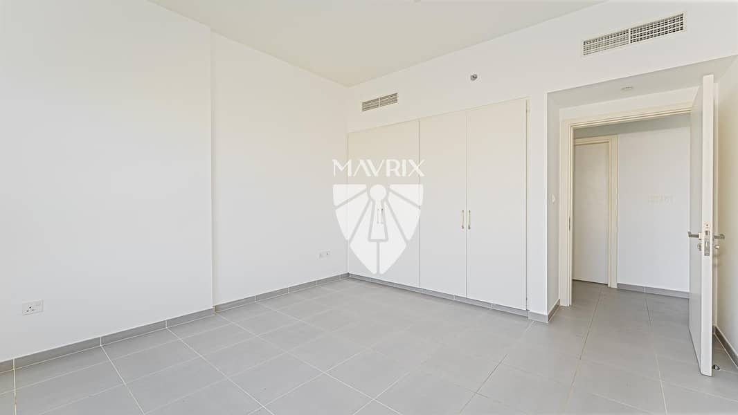 9 Image 9