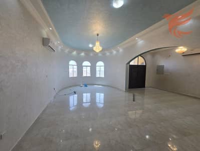 5 Bedroom Villa for Rent in Seih Al Qusaidat, Ras Al Khaimah - bee22eab-2f72-4689-a781-d5969d698596. jpeg
