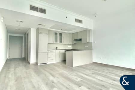 Studio for Rent in Downtown Dubai, Dubai - Studio | Upgraded | 12 cheques