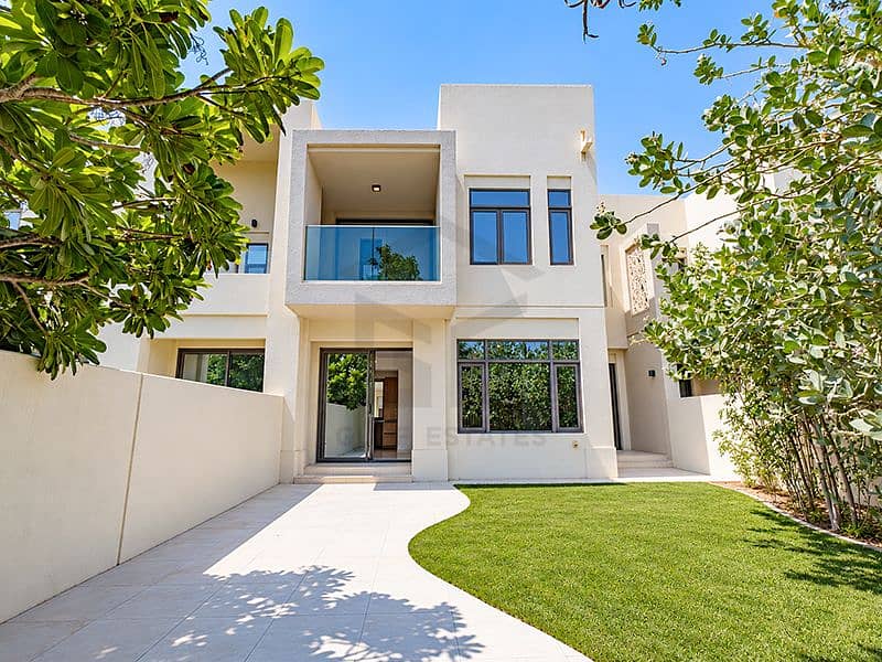03 - Rear Villa and Garden Exterior. jpg 03 - Rear Villa and Garden Exterior. jpg