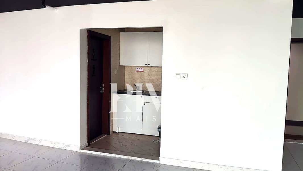 5 riva_office_02. jpg