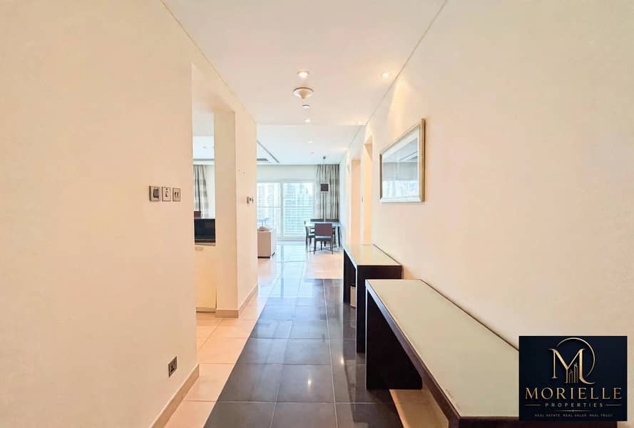 8 luxury_sunlit_hallway. jpg