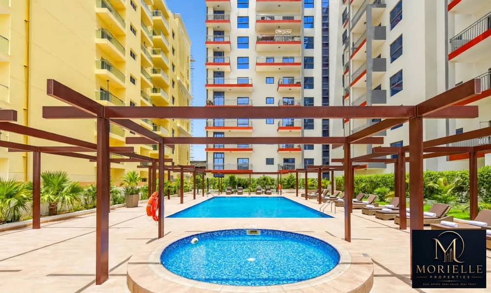 11 luxury_resort_pool_3. jpg