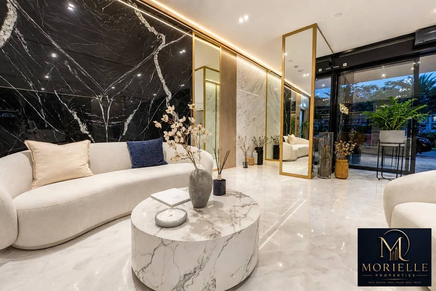 2 luxury_lobby_hdr_1. jpg