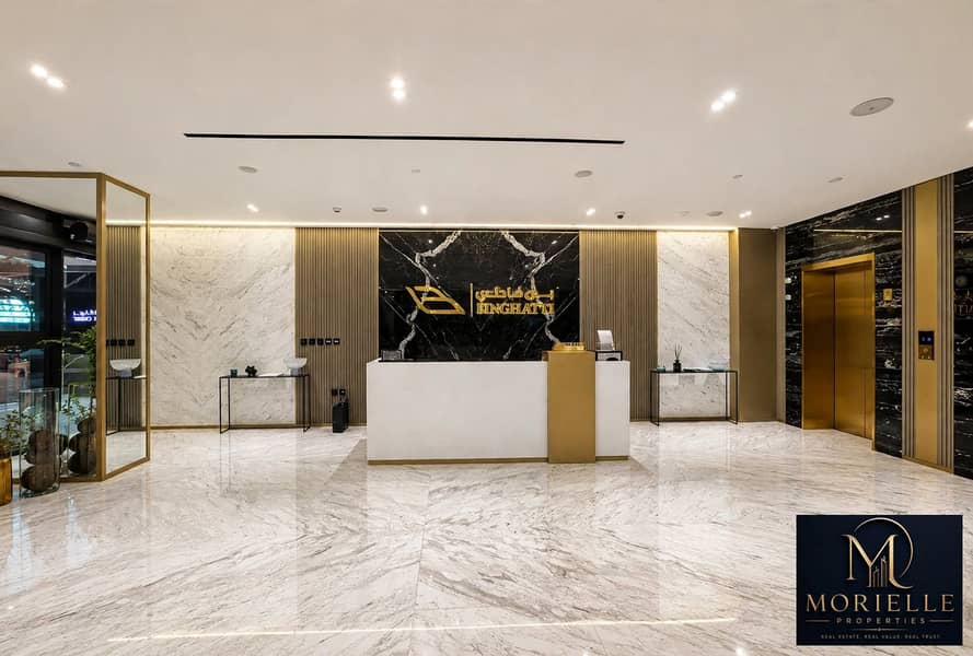 8 luxury_lobby_empty. jpg