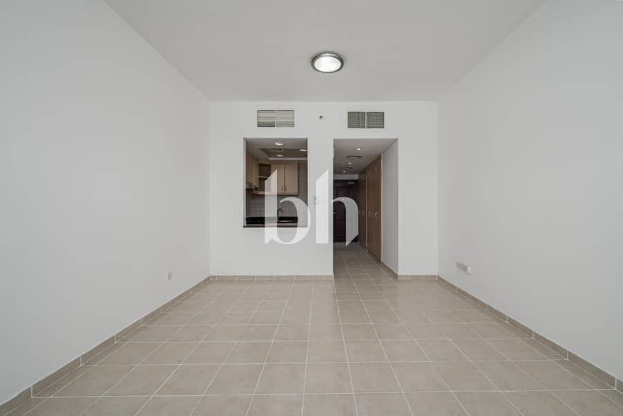 4 images image img