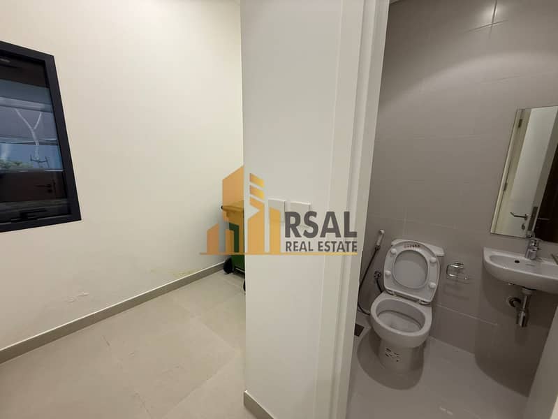 22 381120. jpg